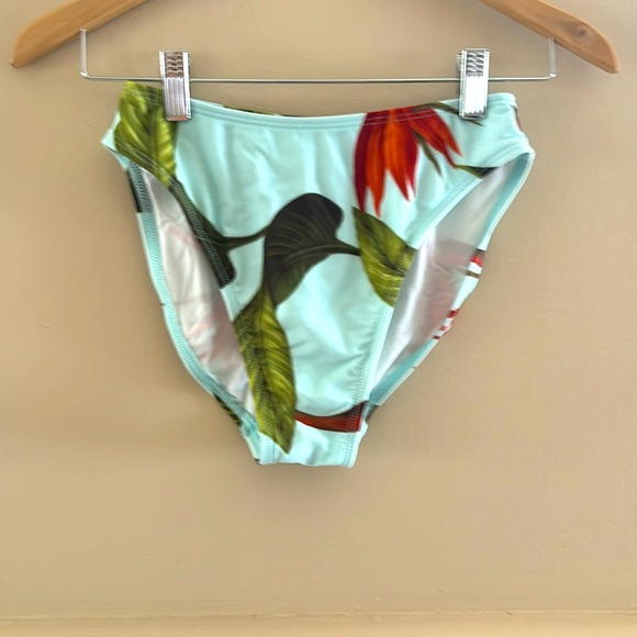 Tommy Bahama Bikini. Blue/Tropical. XS. Excellent Condition. - Picture 3 of 8